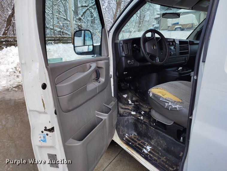 image for item IH9387 2014 Chevrolet Express van
