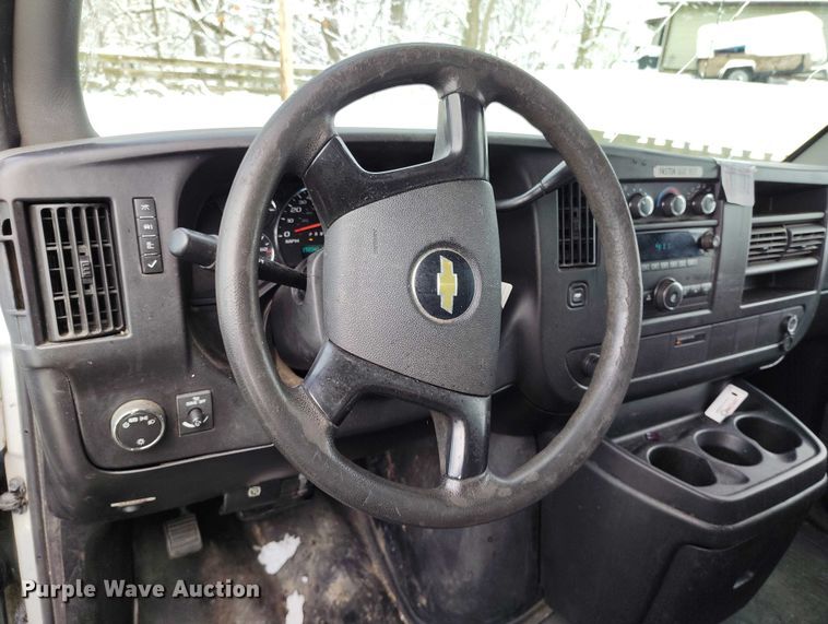 image for item IH9387 2014 Chevrolet Express van