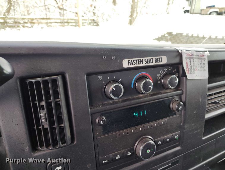 image for item IH9387 2014 Chevrolet Express van