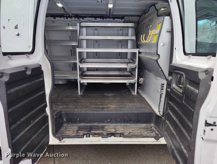 image for item IH9387 2014 Chevrolet Express van