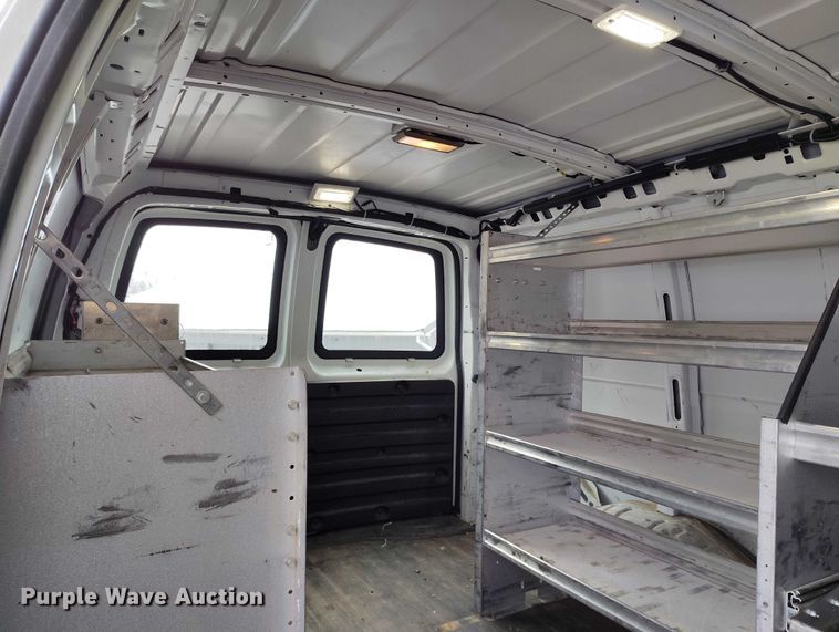 image for item IH9387 2014 Chevrolet Express van