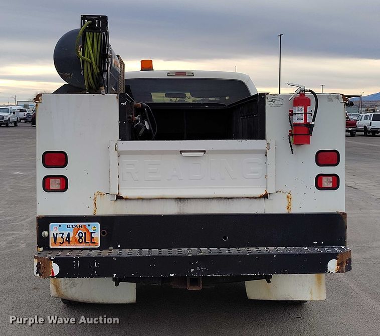 image for item IH9402 2012 Ford F250 Super Duty XLT utility bed pickup truck