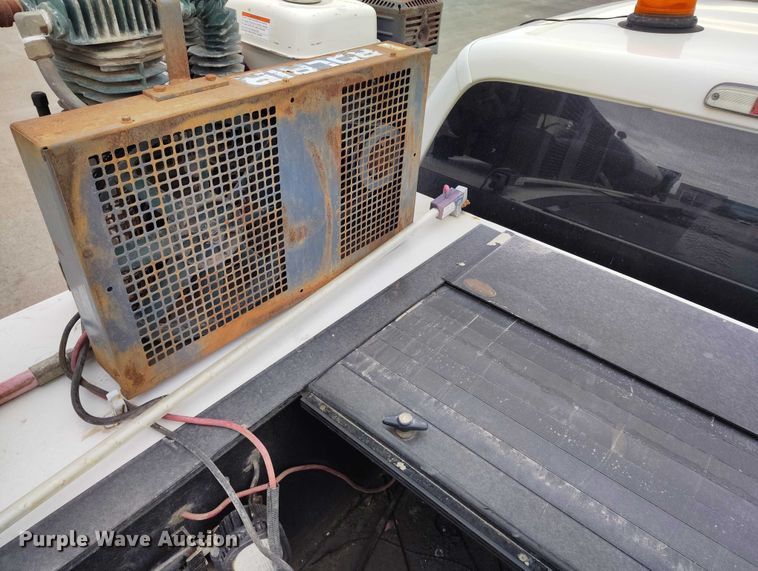 image for item IH9402 2012 Ford F250 Super Duty XLT utility bed pickup truck