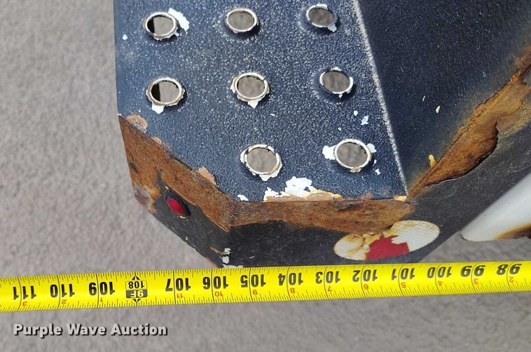 image for item IH9402 2012 Ford F250 Super Duty XLT utility bed pickup truck