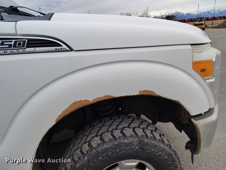 image for item IH9402 2012 Ford F250 Super Duty XLT utility bed pickup truck