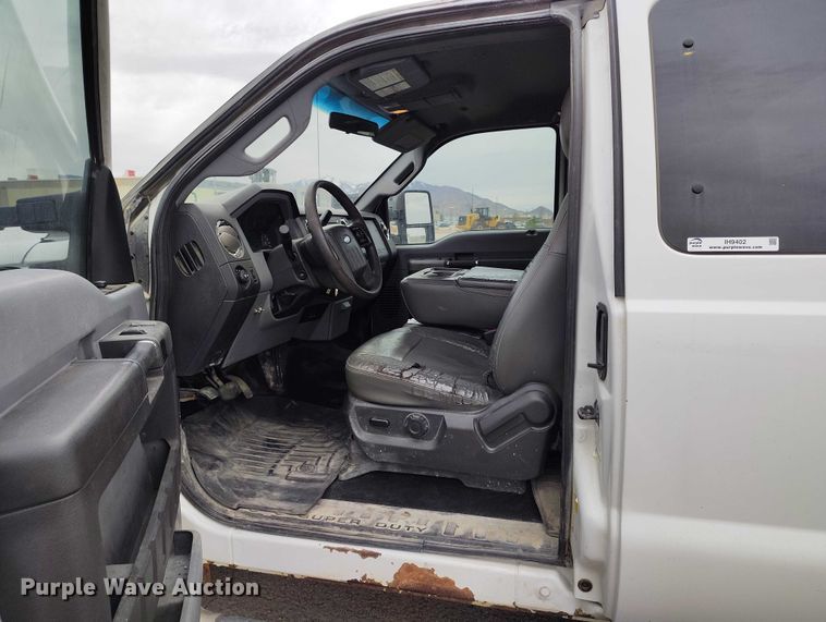 image for item IH9402 2012 Ford F250 Super Duty XLT utility bed pickup truck