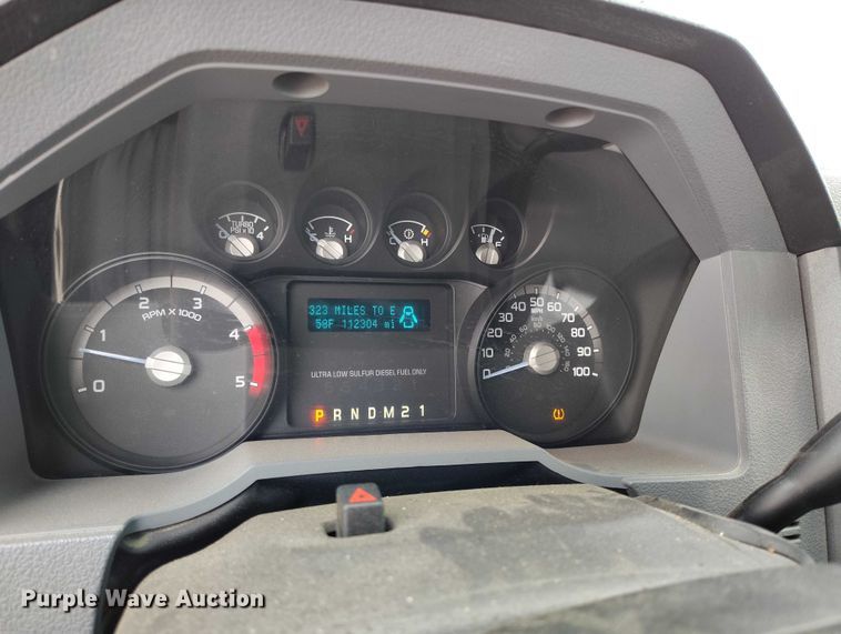 image for item IH9402 2012 Ford F250 Super Duty XLT utility bed pickup truck