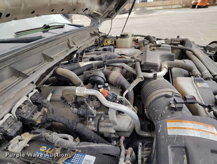 image for item IH9402 2012 Ford F250 Super Duty XLT utility bed pickup truck