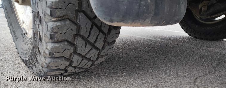 image for item IH9402 2012 Ford F250 Super Duty XLT utility bed pickup truck