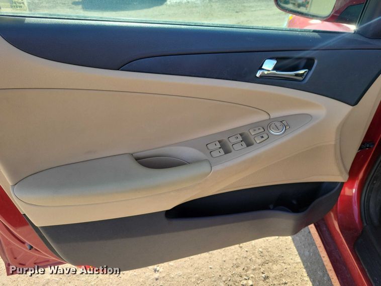 image for item NO9860 2013 Hyundai Sonata 