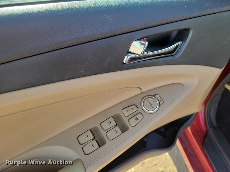 image for item NO9860 2013 Hyundai Sonata 