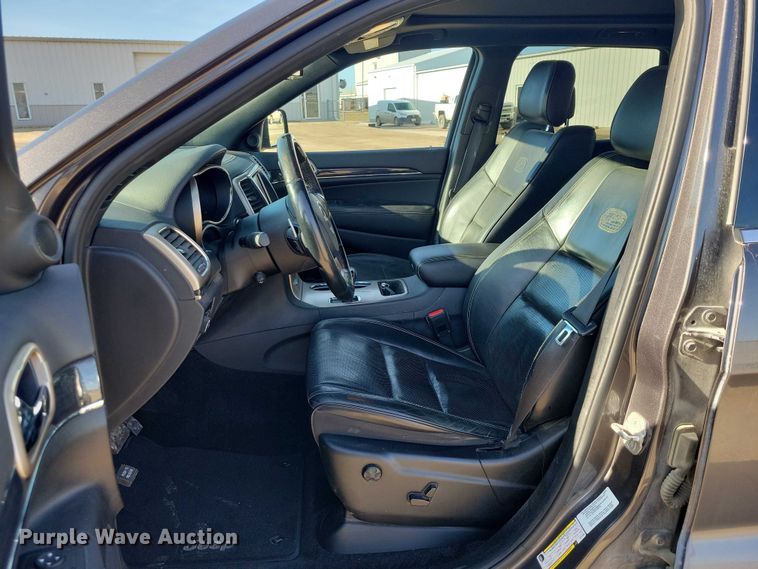 image for item NO9861 2014 Jeep Grand Cherokee Overland SUV