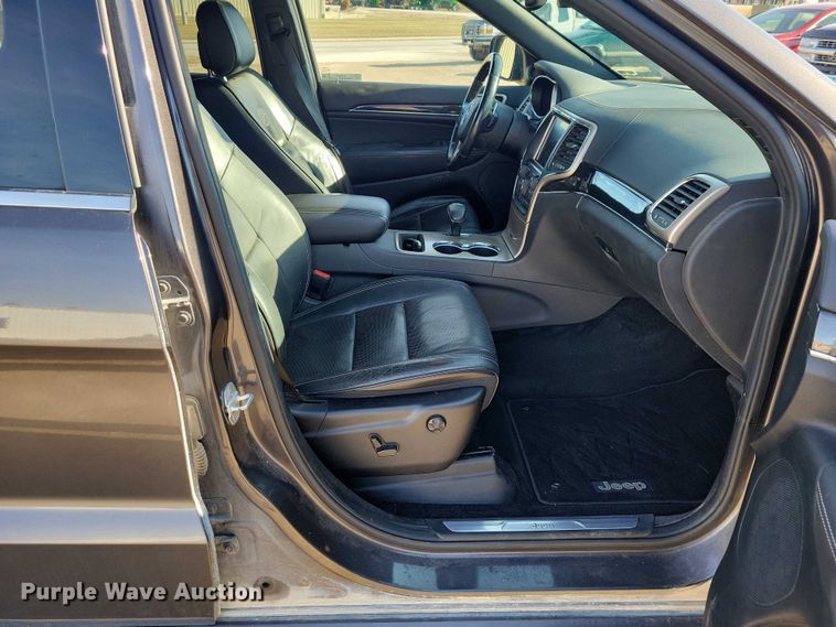 image for item NO9861 2014 Jeep Grand Cherokee Overland SUV