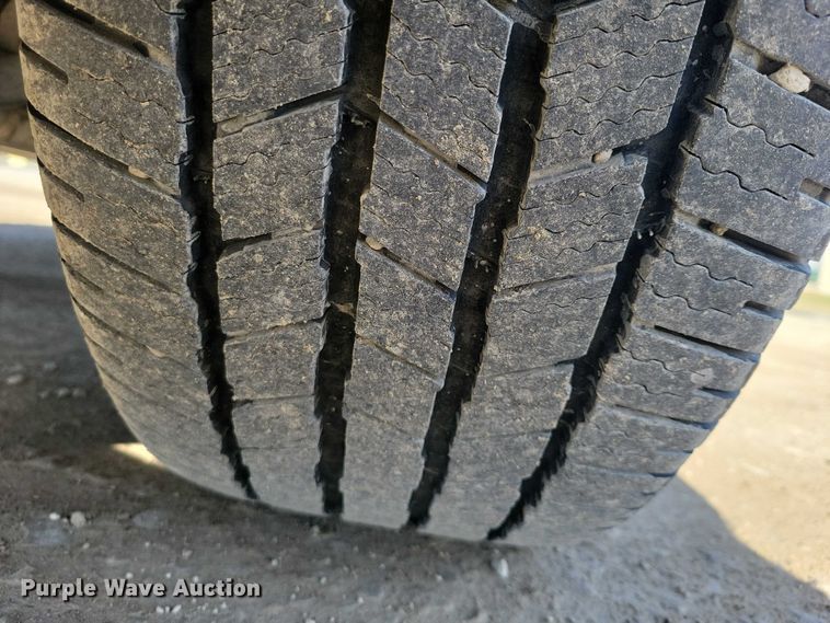 image for item NO9861 2014 Jeep Grand Cherokee Overland SUV