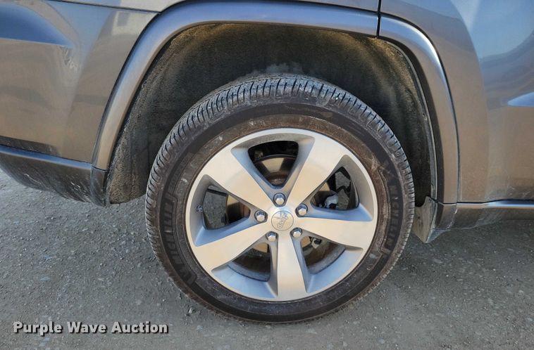 image for item NO9861 2014 Jeep Grand Cherokee Overland SUV