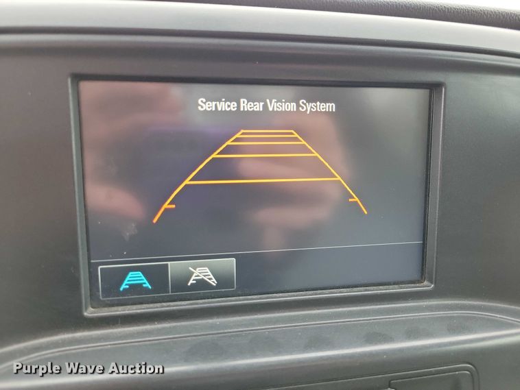 image for item NO9867 2017 Chevrolet Silverado 2500HD Crew Cab pickup truck