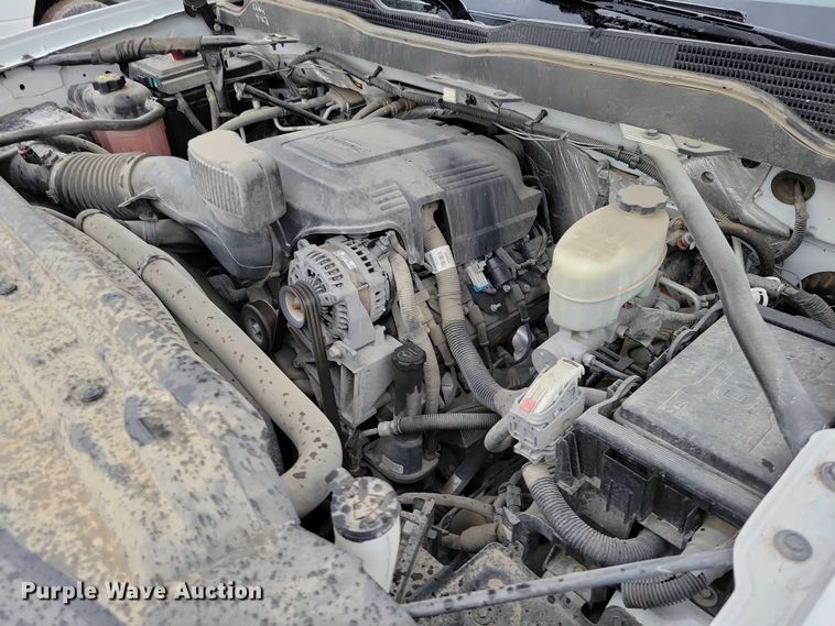 image for item NO9867 2017 Chevrolet Silverado 2500HD Crew Cab pickup truck