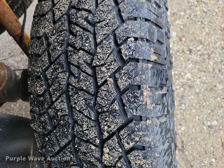 image for item NO9867 2017 Chevrolet Silverado 2500HD Crew Cab pickup truck