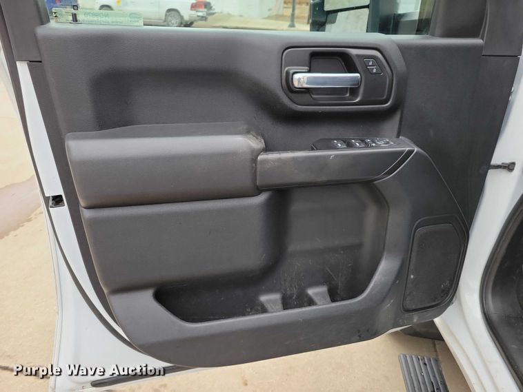 image for item NO9870 2021 Chevrolet Silverado 2500HD Crew Cab pickup truck