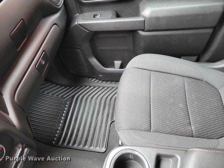 image for item NO9870 2021 Chevrolet Silverado 2500HD Crew Cab pickup truck