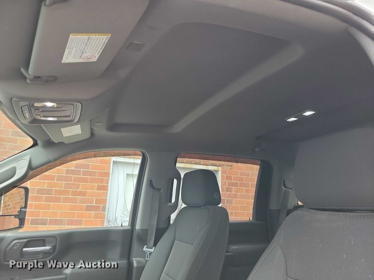 image for item NO9870 2021 Chevrolet Silverado 2500HD Crew Cab pickup truck