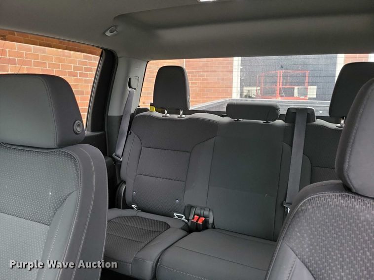 image for item NO9870 2021 Chevrolet Silverado 2500HD Crew Cab pickup truck