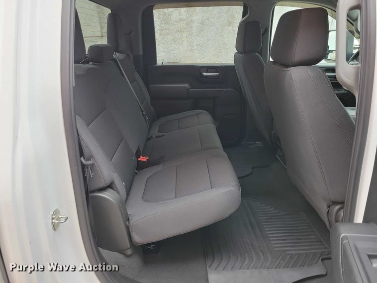 image for item NO9870 2021 Chevrolet Silverado 2500HD Crew Cab pickup truck