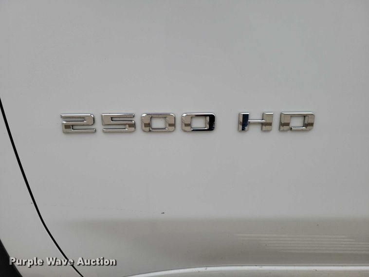 image for item NO9870 2021 Chevrolet Silverado 2500HD Crew Cab pickup truck