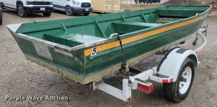 image for item NO9871 Boat