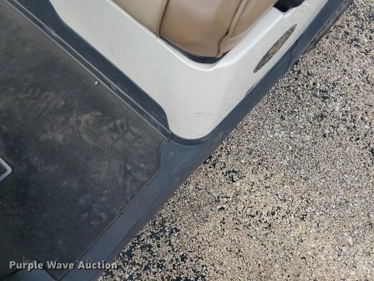 image for item YA0892 2022 Club Car Tempo Connect golf cart