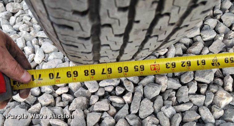 image for item YA1588 2017 Bandit 200UC wood chipper