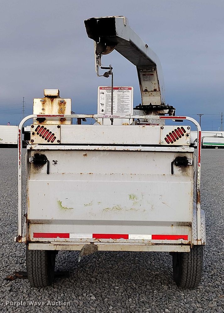 image for item YA1588 2017 Bandit 200UC wood chipper