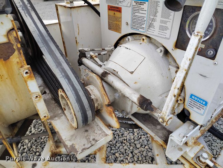 image for item YA1588 2017 Bandit 200UC wood chipper