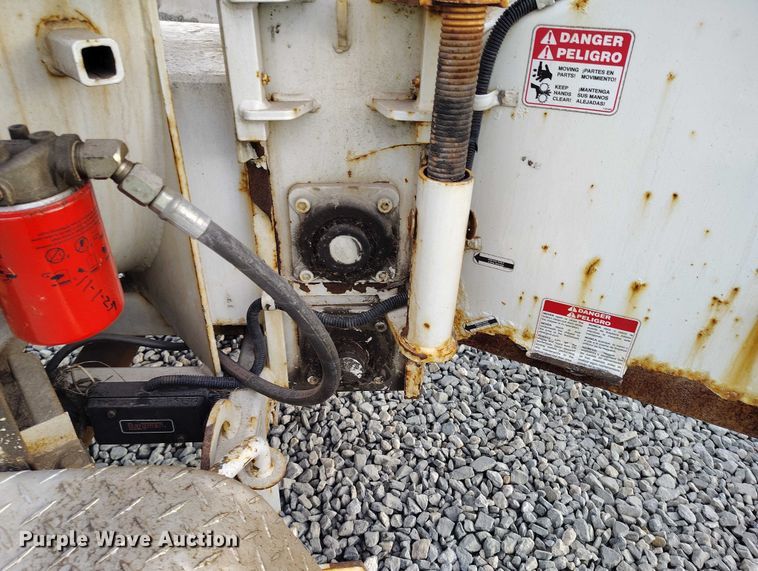 image for item YA1588 2017 Bandit 200UC wood chipper