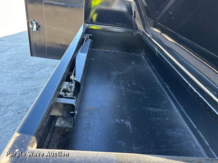 image for item YA1681 2019 Ford F350 Super Duty XL flatbed pickup truck