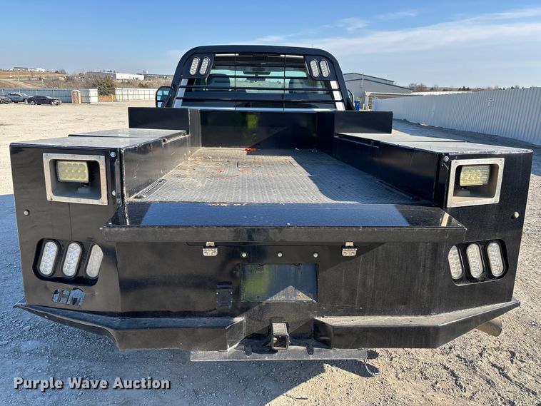 image for item YA1681 2019 Ford F350 Super Duty XL flatbed pickup truck