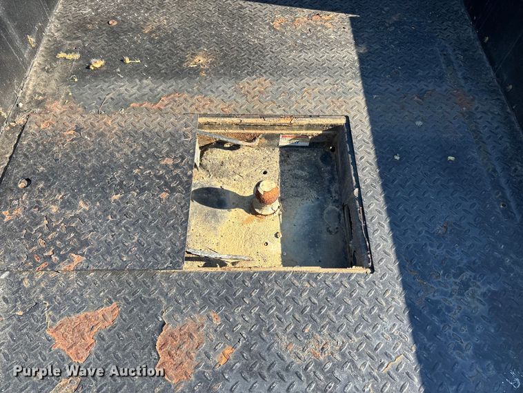 image for item YA1681 2019 Ford F350 Super Duty XL flatbed pickup truck