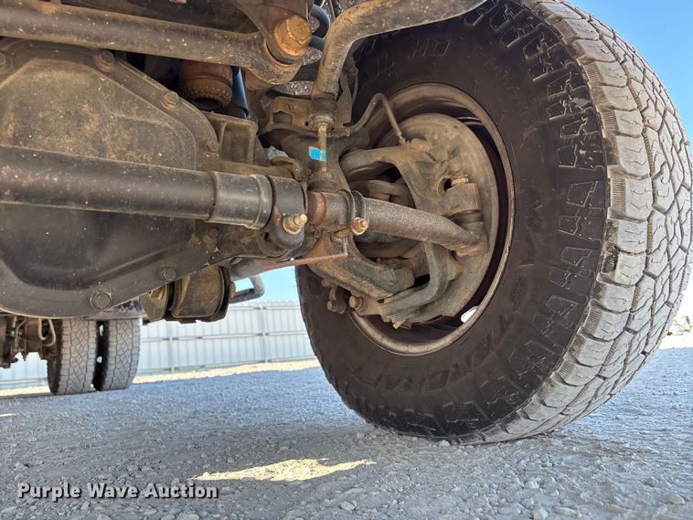 image for item YA1681 2019 Ford F350 Super Duty XL flatbed pickup truck