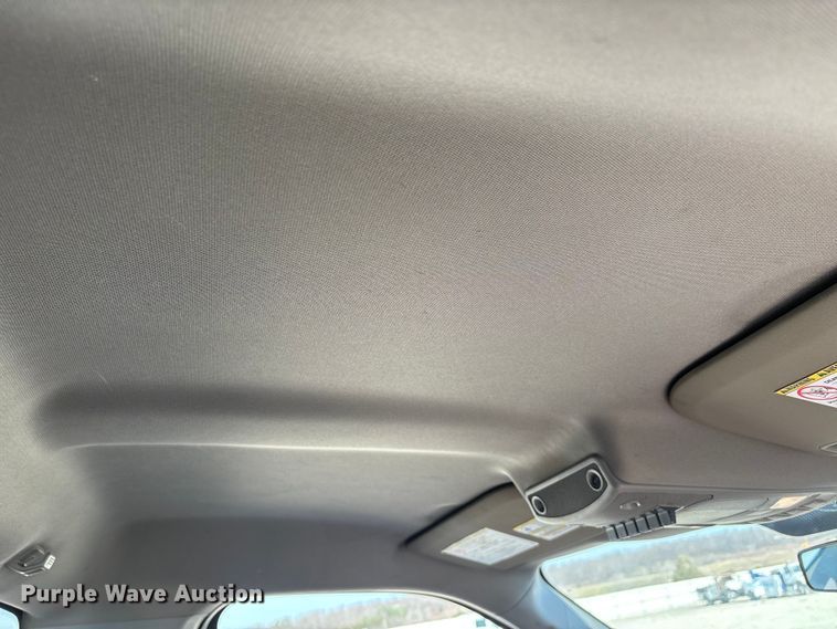 image for item YA1681 2019 Ford F350 Super Duty XL flatbed pickup truck