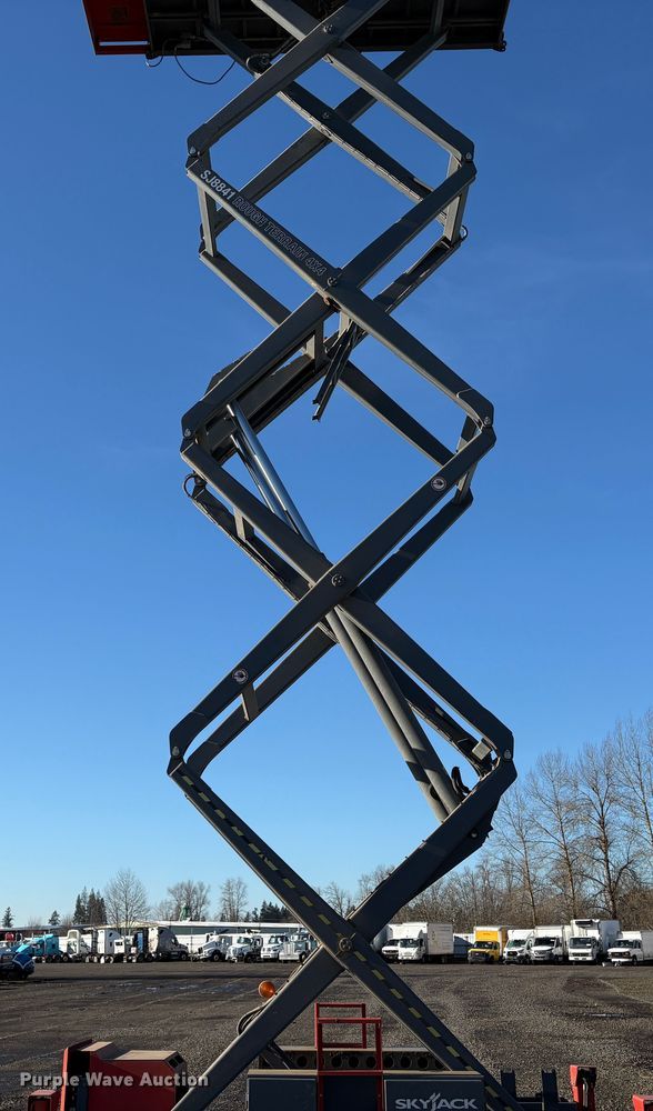image for item YA1747 SkyJack SJ8841 RT scissor lift