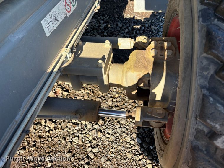 image for item YA1747 SkyJack SJ8841 RT scissor lift