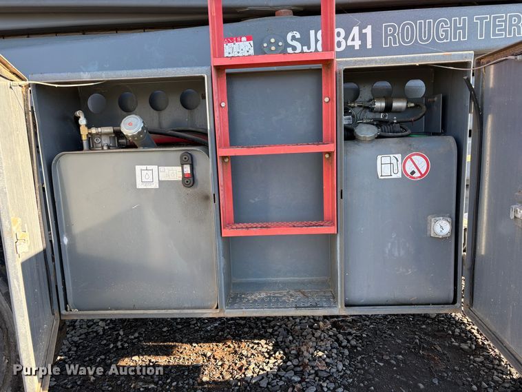 image for item YA1747 SkyJack SJ8841 RT scissor lift