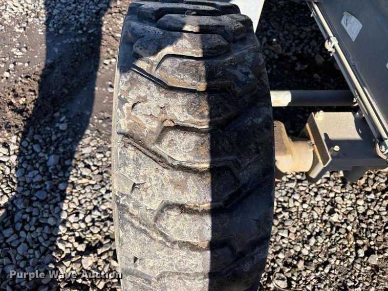 image for item YA1747 SkyJack SJ8841 RT scissor lift