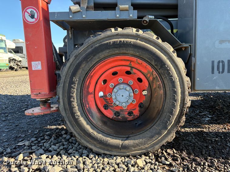 image for item YA1747 SkyJack SJ8841 RT scissor lift