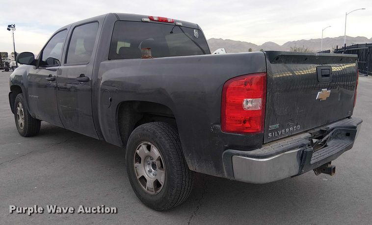 image for item YA1772 2011 Chevrolet Silverado 1500 Crew Cab pickup truck