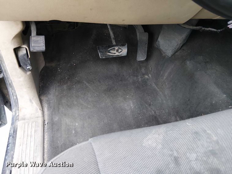 image for item YA1772 2011 Chevrolet Silverado 1500 Crew Cab pickup truck