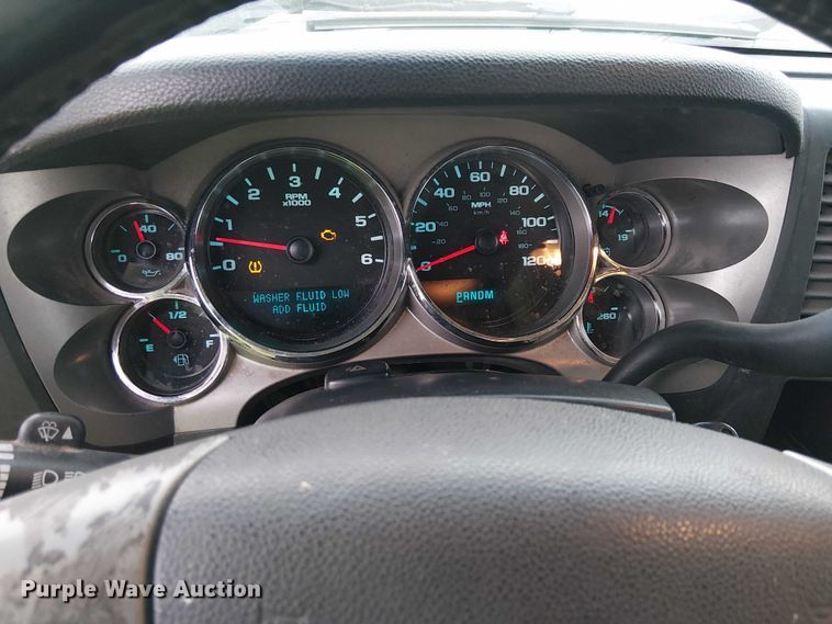 image for item YA1772 2011 Chevrolet Silverado 1500 Crew Cab pickup truck