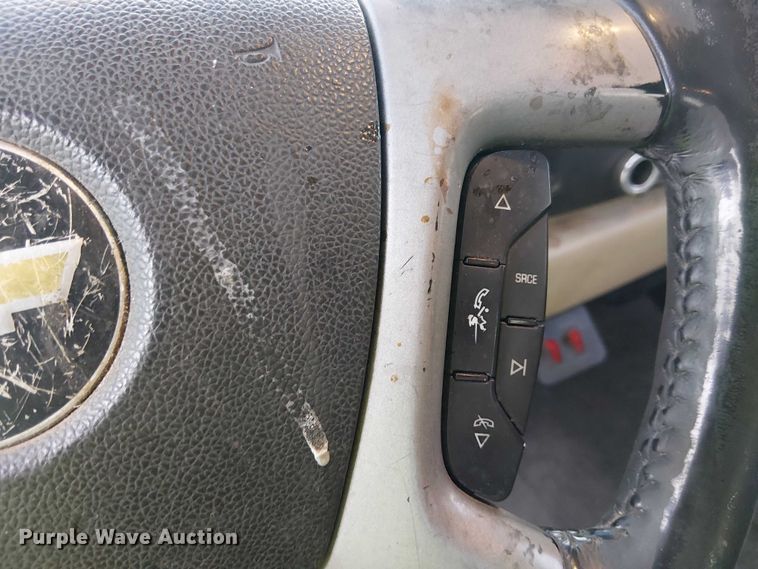 image for item YA1772 2011 Chevrolet Silverado 1500 Crew Cab pickup truck