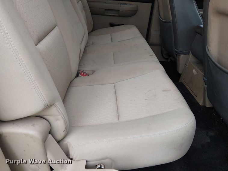 image for item YA1772 2011 Chevrolet Silverado 1500 Crew Cab pickup truck