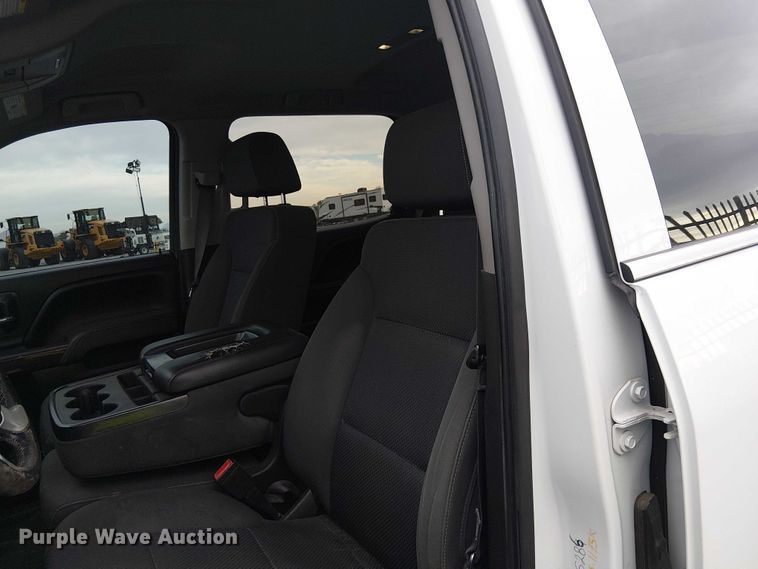 image for item YA1773 2017 GMC Sierra Crew Cab pickup truck